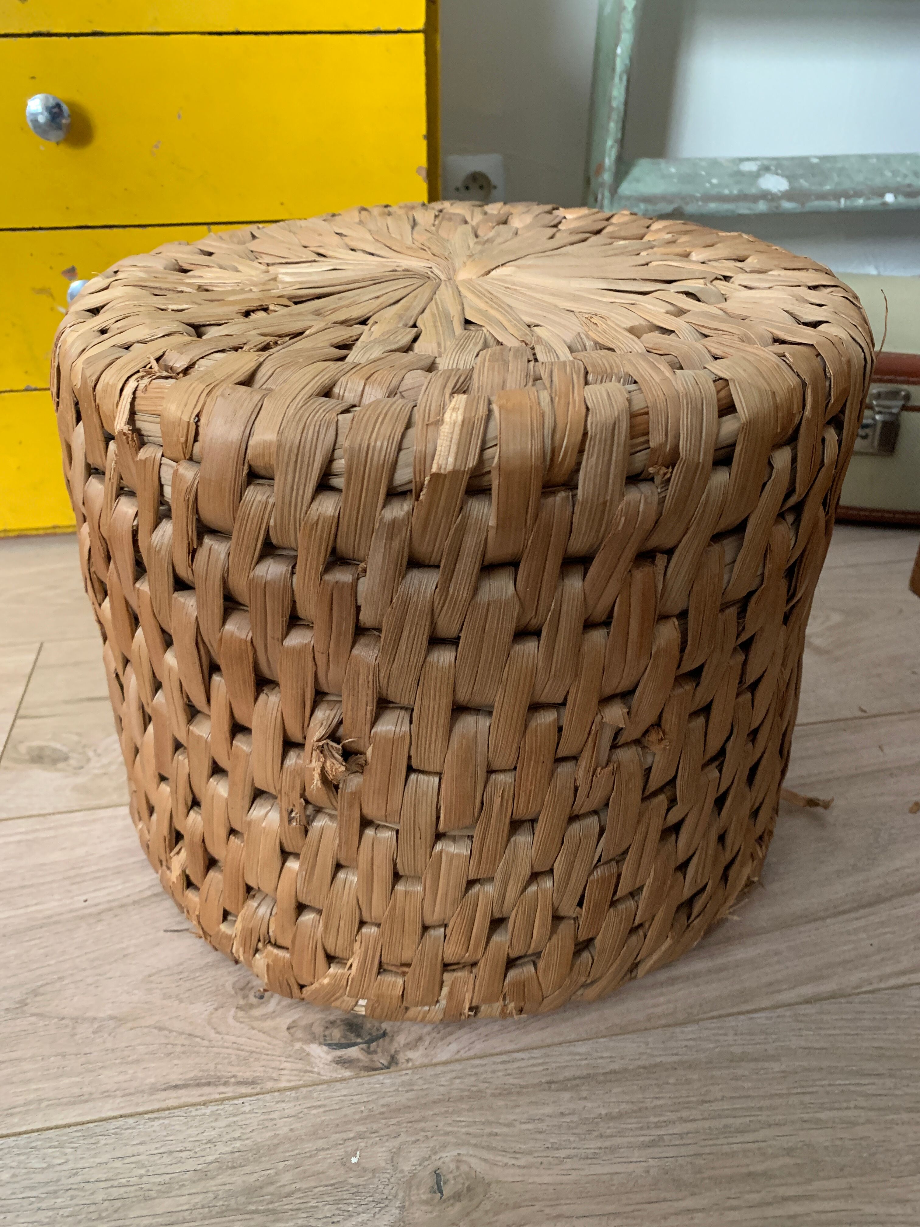 70's pouf