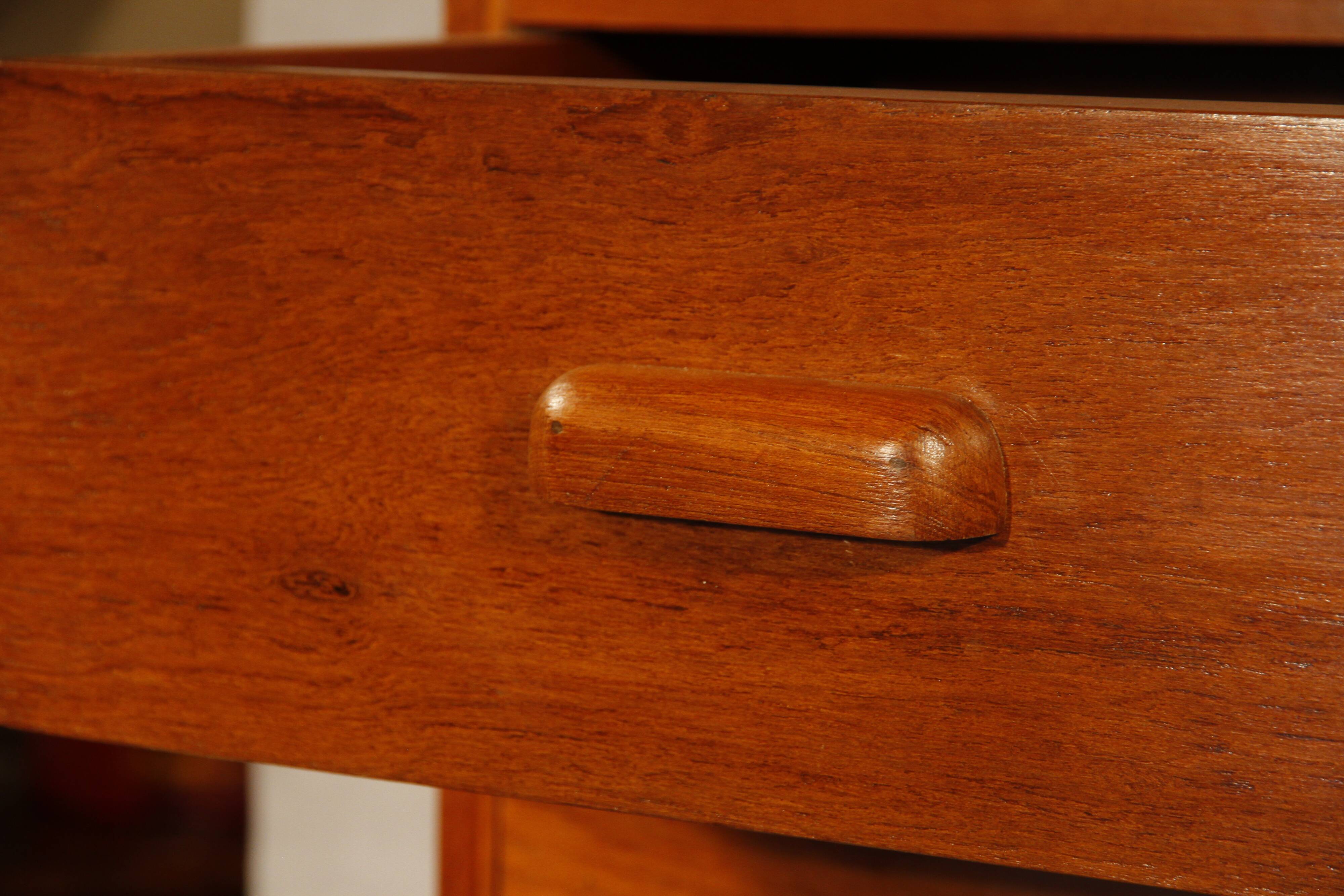 Chiffonnier / Meuble de rangement à tiroirs, XXe siècle (1950 – 1960)