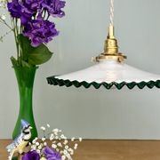 Suspension globe vintage en opaline bleue