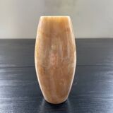 Oblong onyx vase