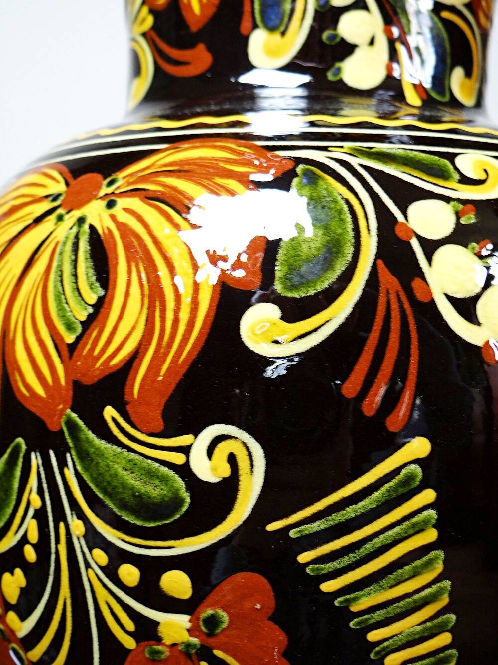 Vintage large vase from the 60s-70s, Hungarian MHV, in hand-painted glazed ceramic.
