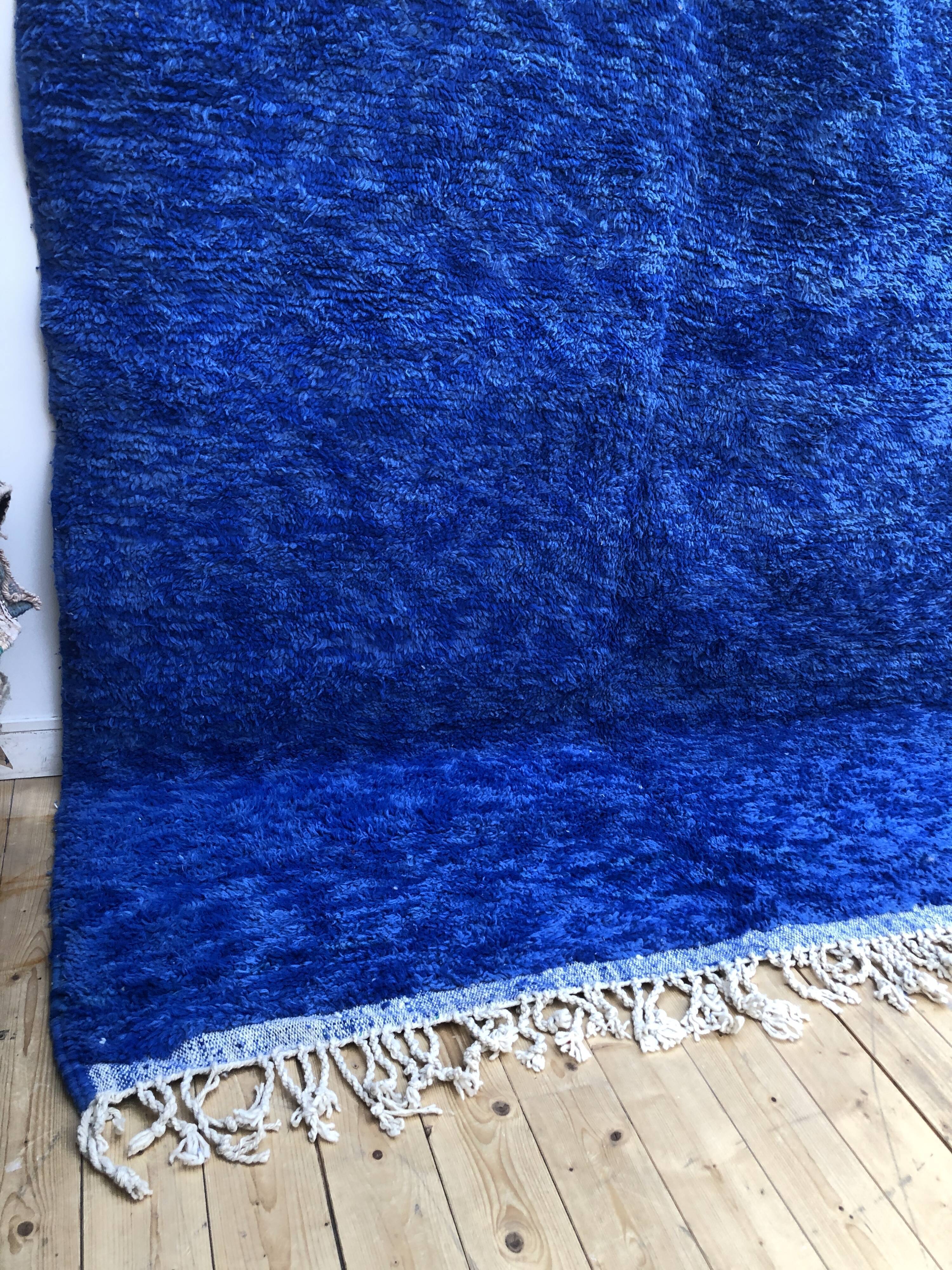 Moroccan Berber carpet Beni Ouarain uni blue 3.3x2.26m
