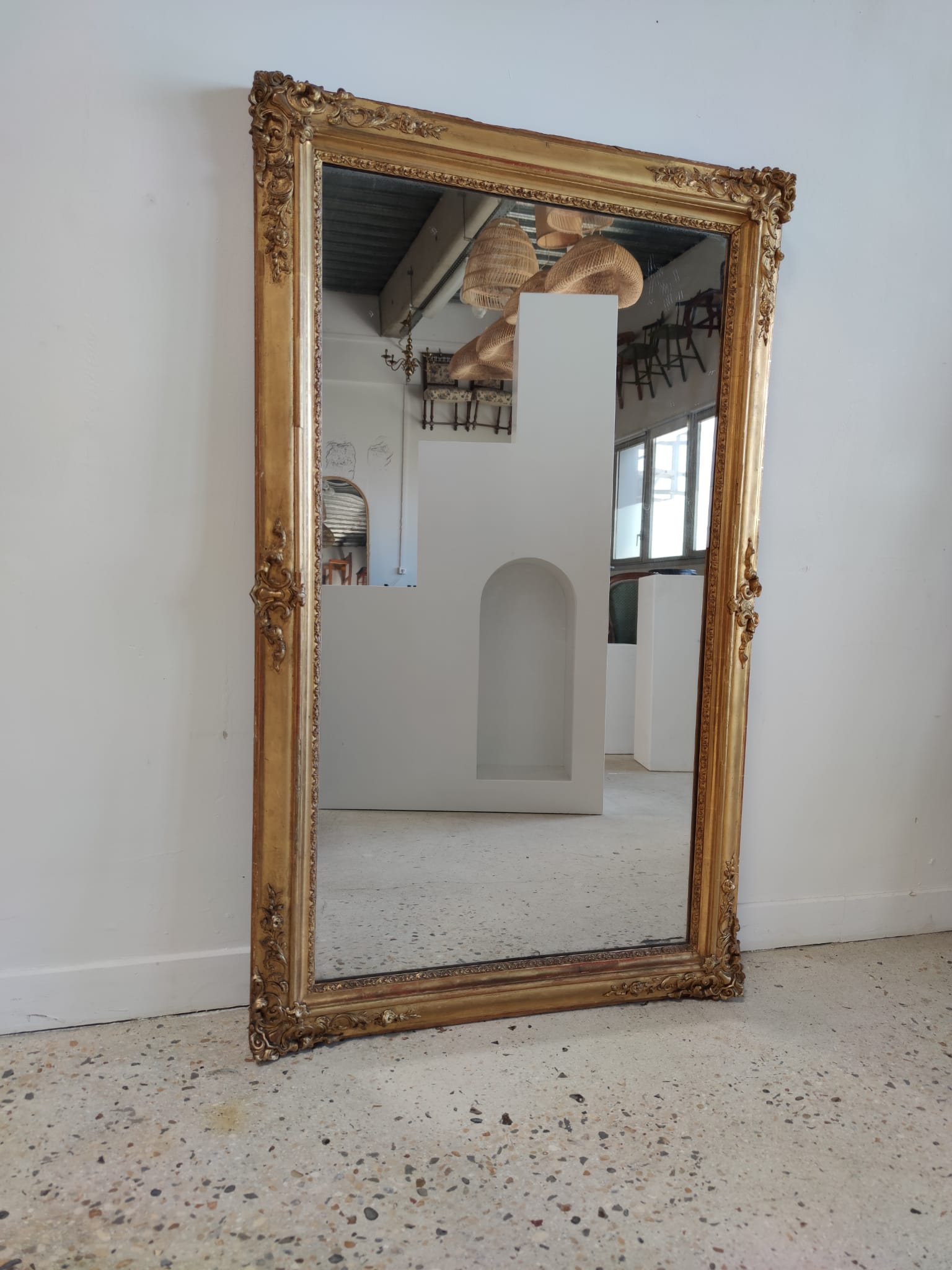 Rectangular golden mirror moldings plant motifs nineteenth H: 130cm