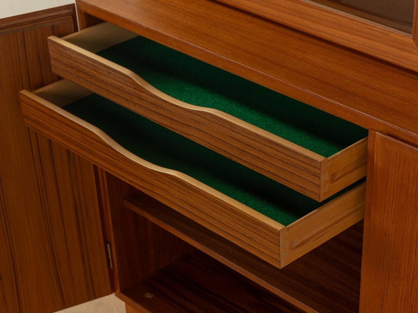 1960s Showcase, Omann Jun.