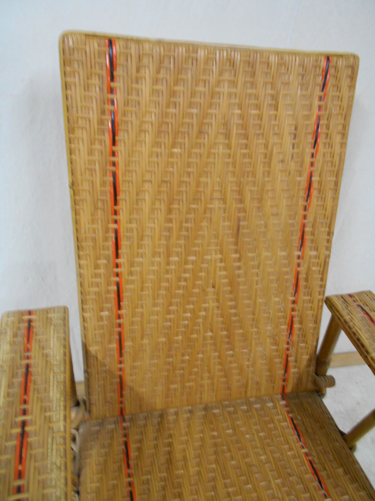 Wicker and rattan lounger