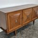 Buffet brutaliste en chêne
