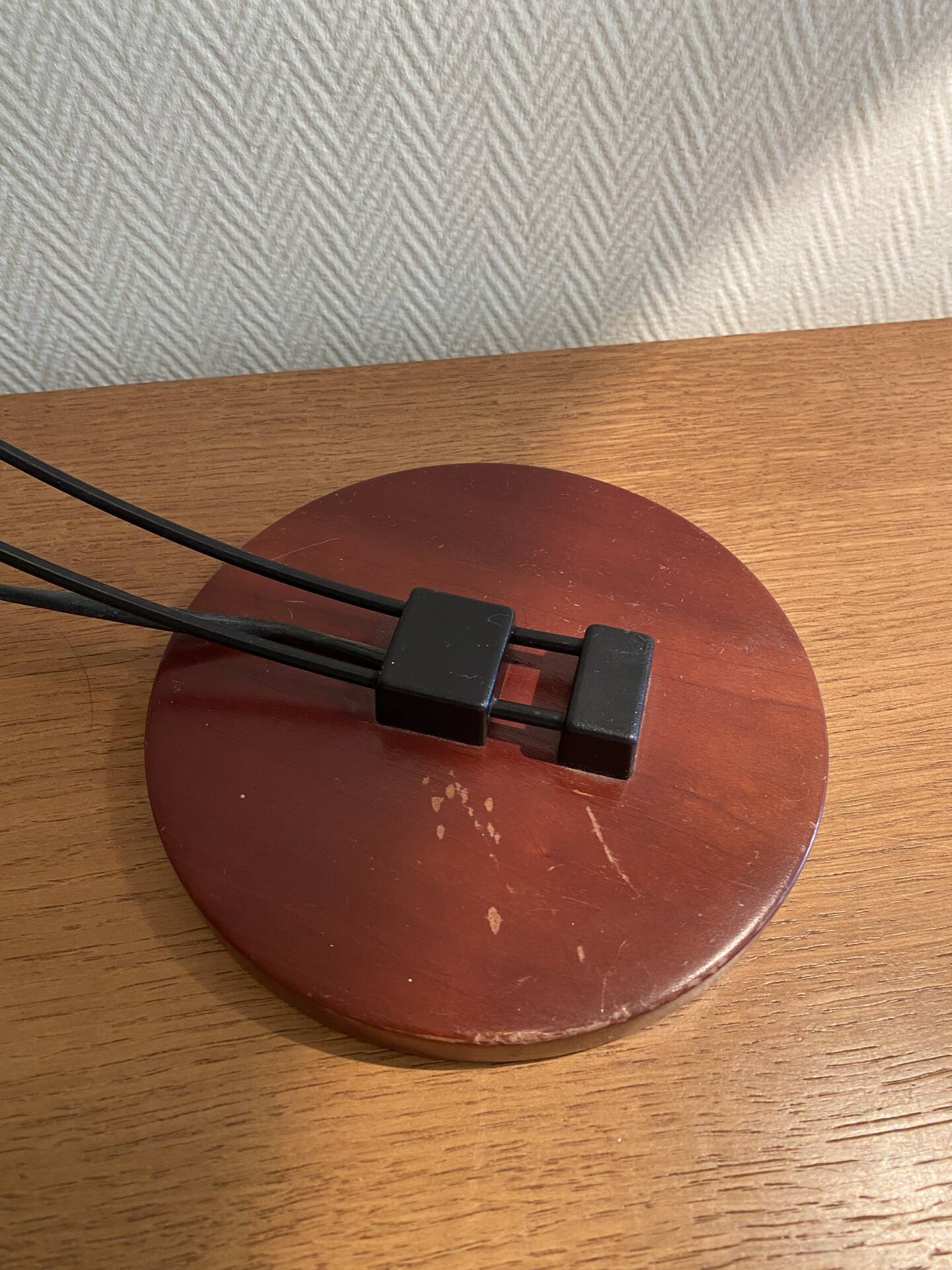 Lampe de bureau Optelma Suisse design postmoderniste