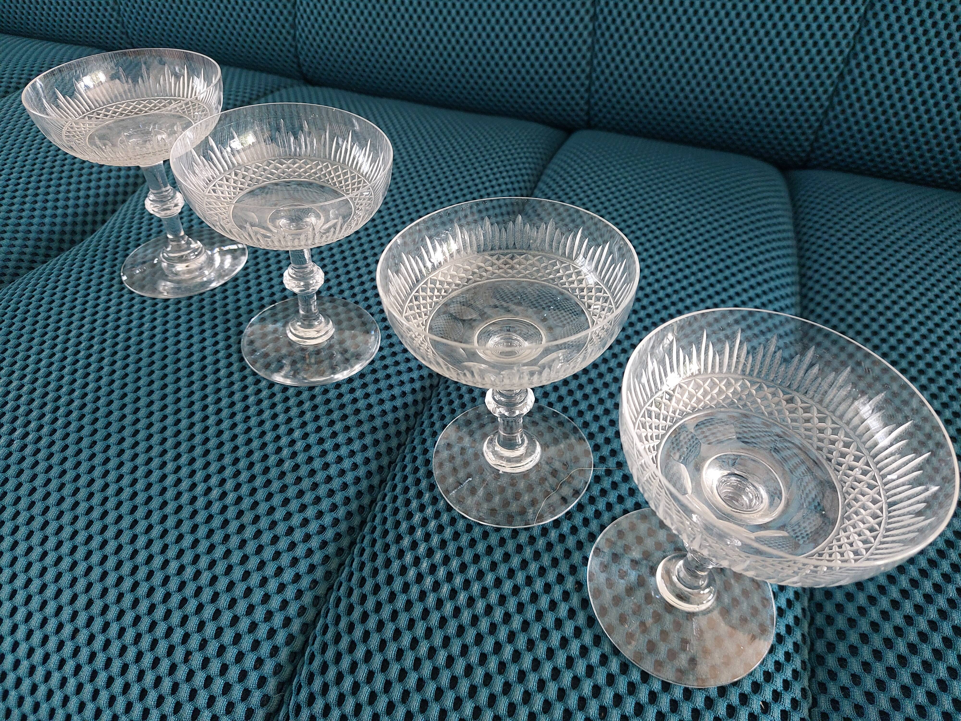 Champagne coupe baccarat