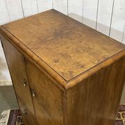 1950s English sideboard with drawers, Art Deco style, in walnut burl.