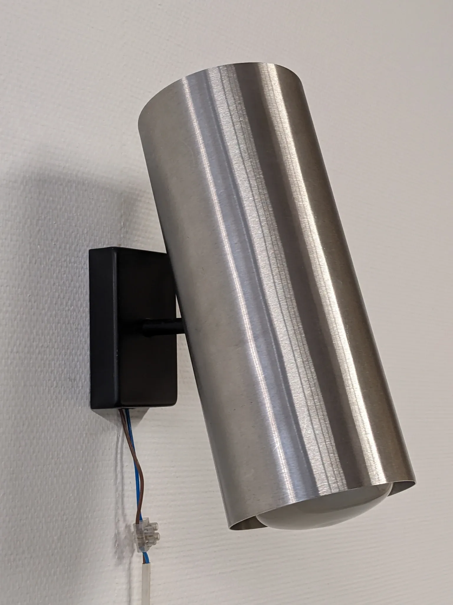 Series of 5 spot wall lights by R.J Caillette for Parscot, France circa 1960.