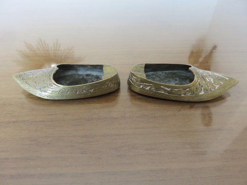 Pair of brass slipper ashtrays 60s 70s