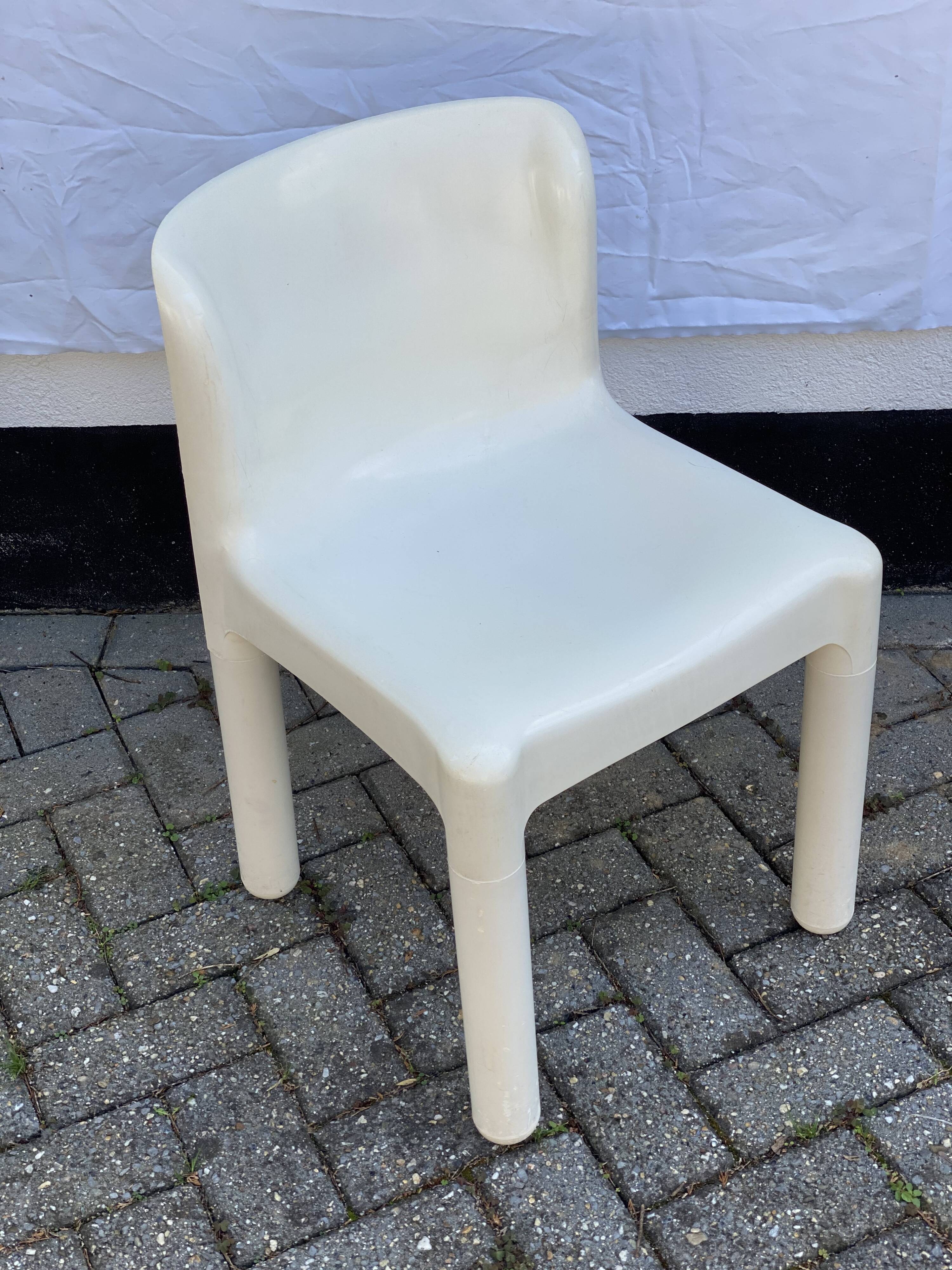 4 chairs model 4875 by Carlo Bartoli for Kartell