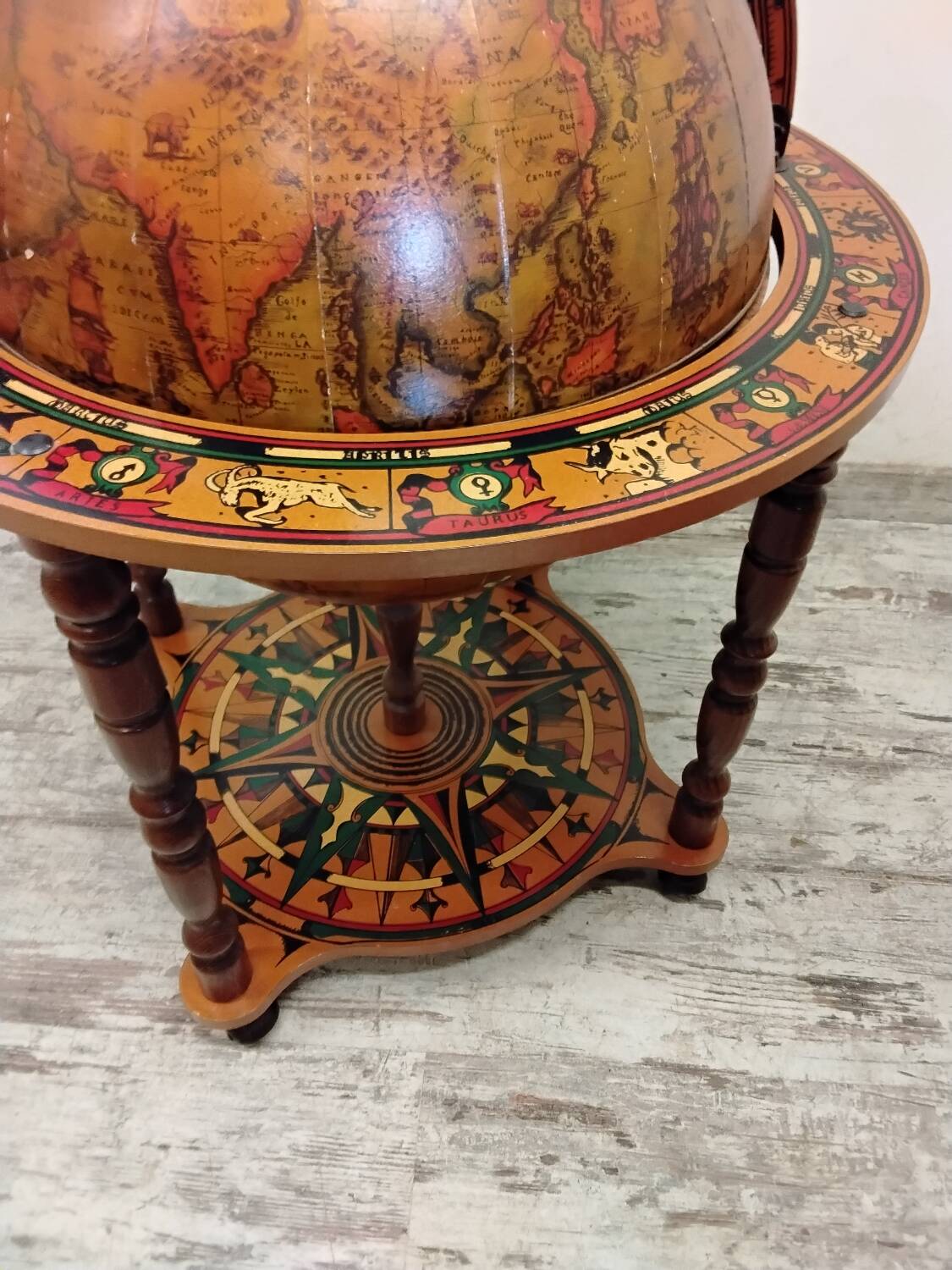 Bar globe, meuble de bar