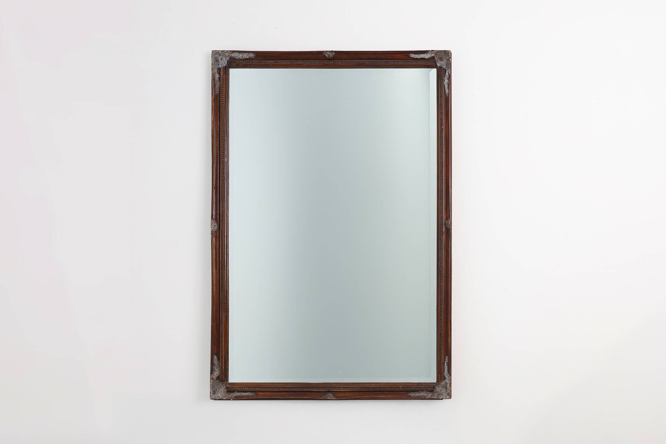 Miroir ancien à facettes en bois sculpté, France, années 1850