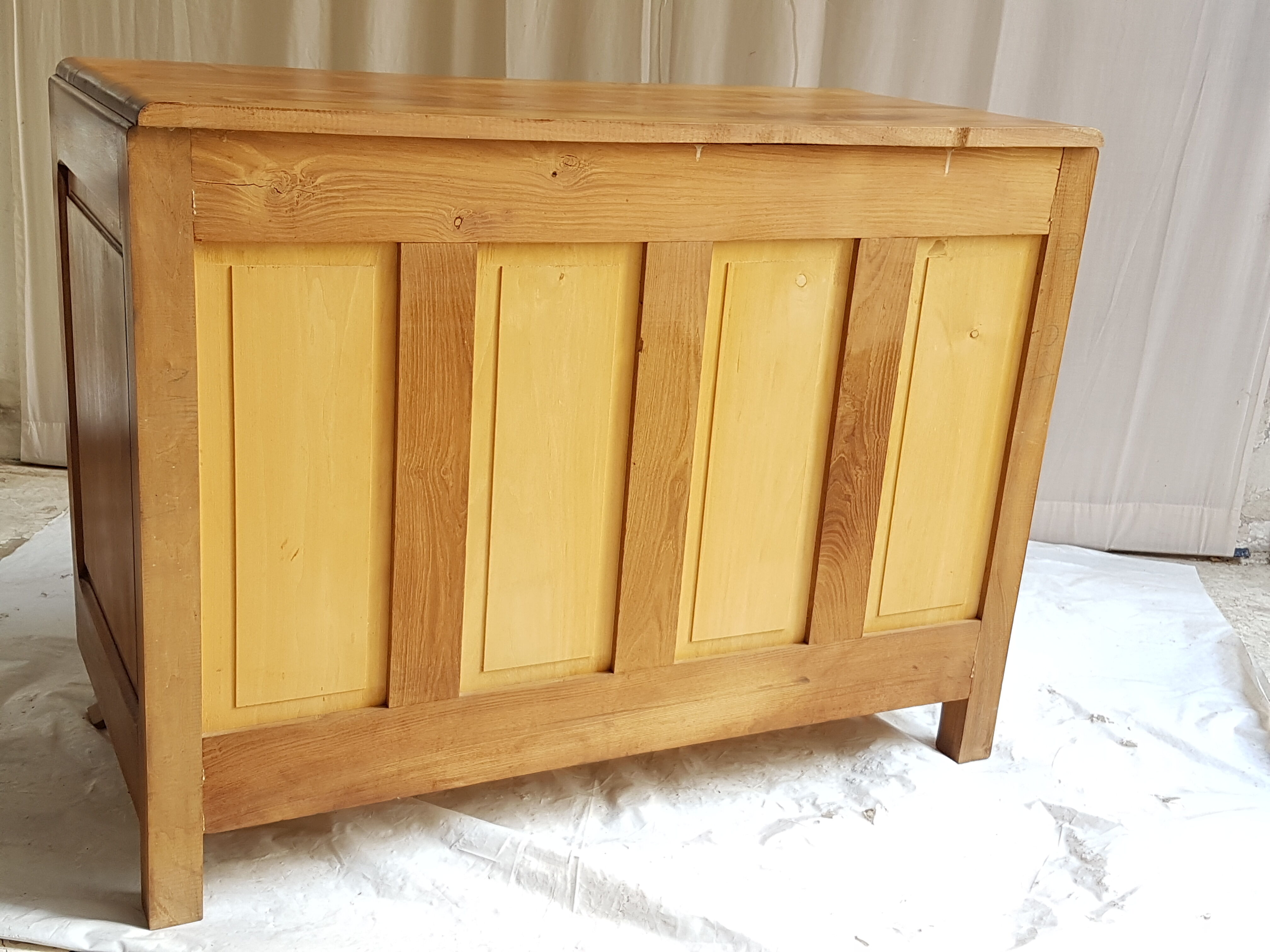 Vintage chest of drawers 50 years