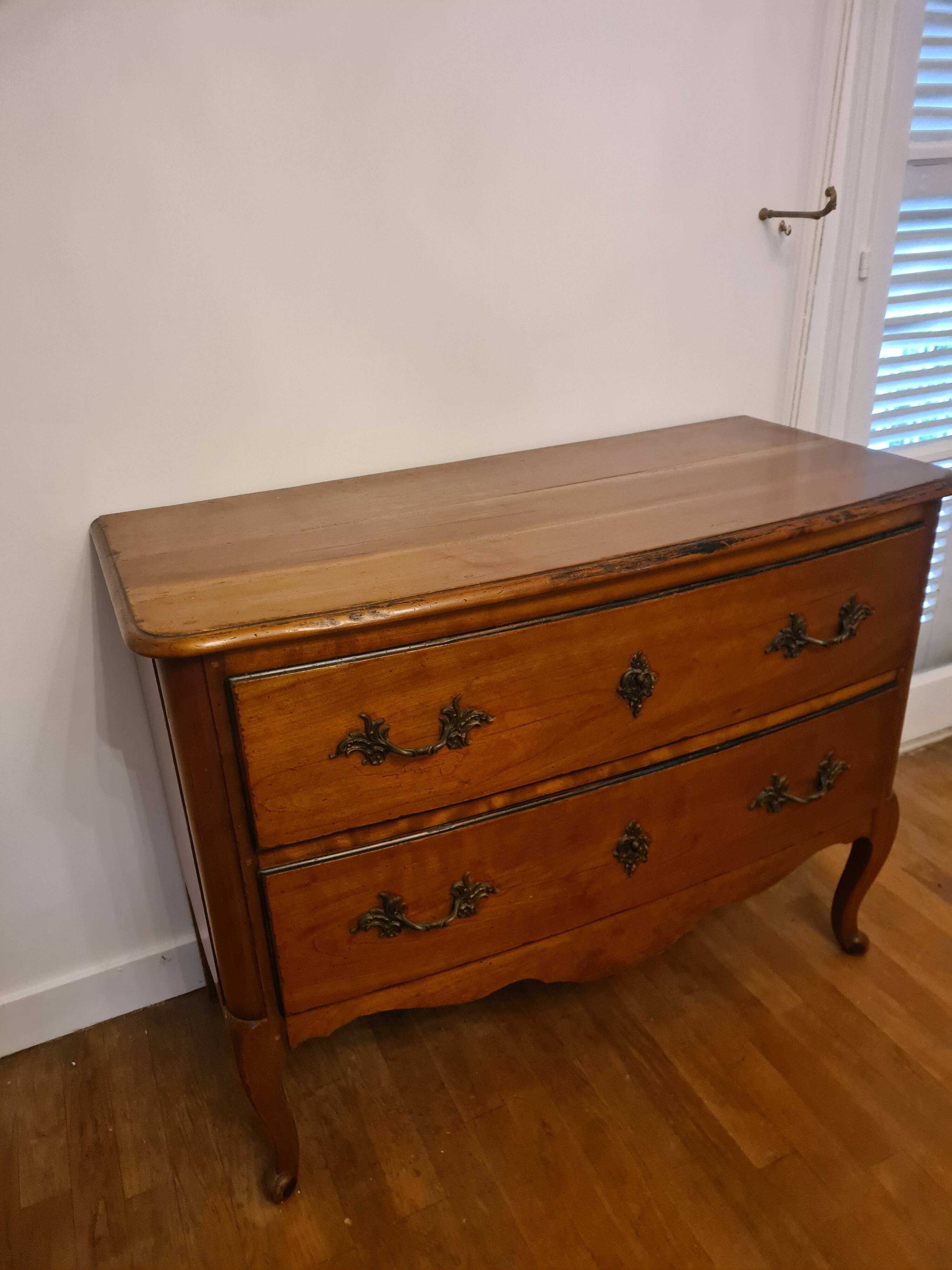 commode Mailfert style hache louis XV