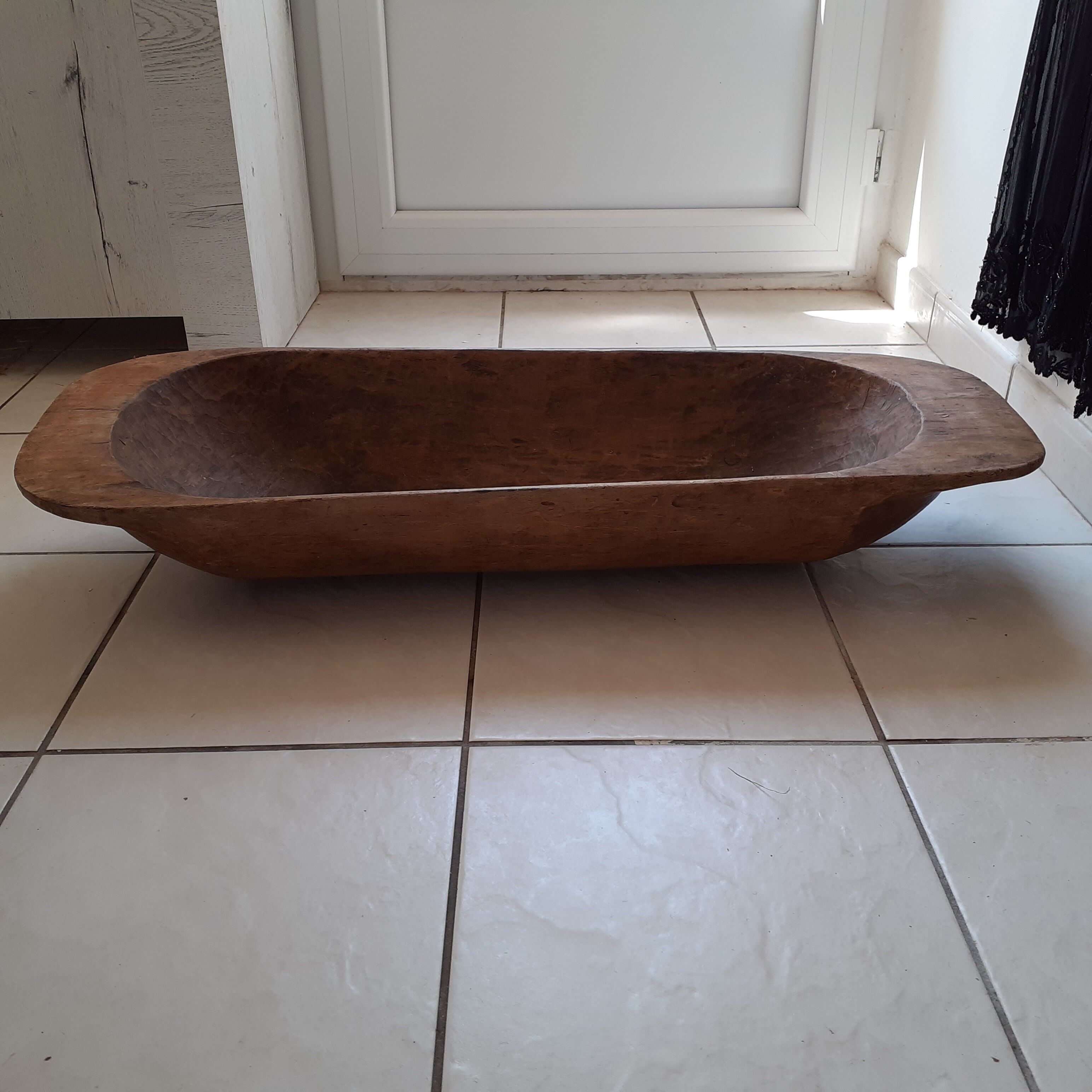 Solid wood dish