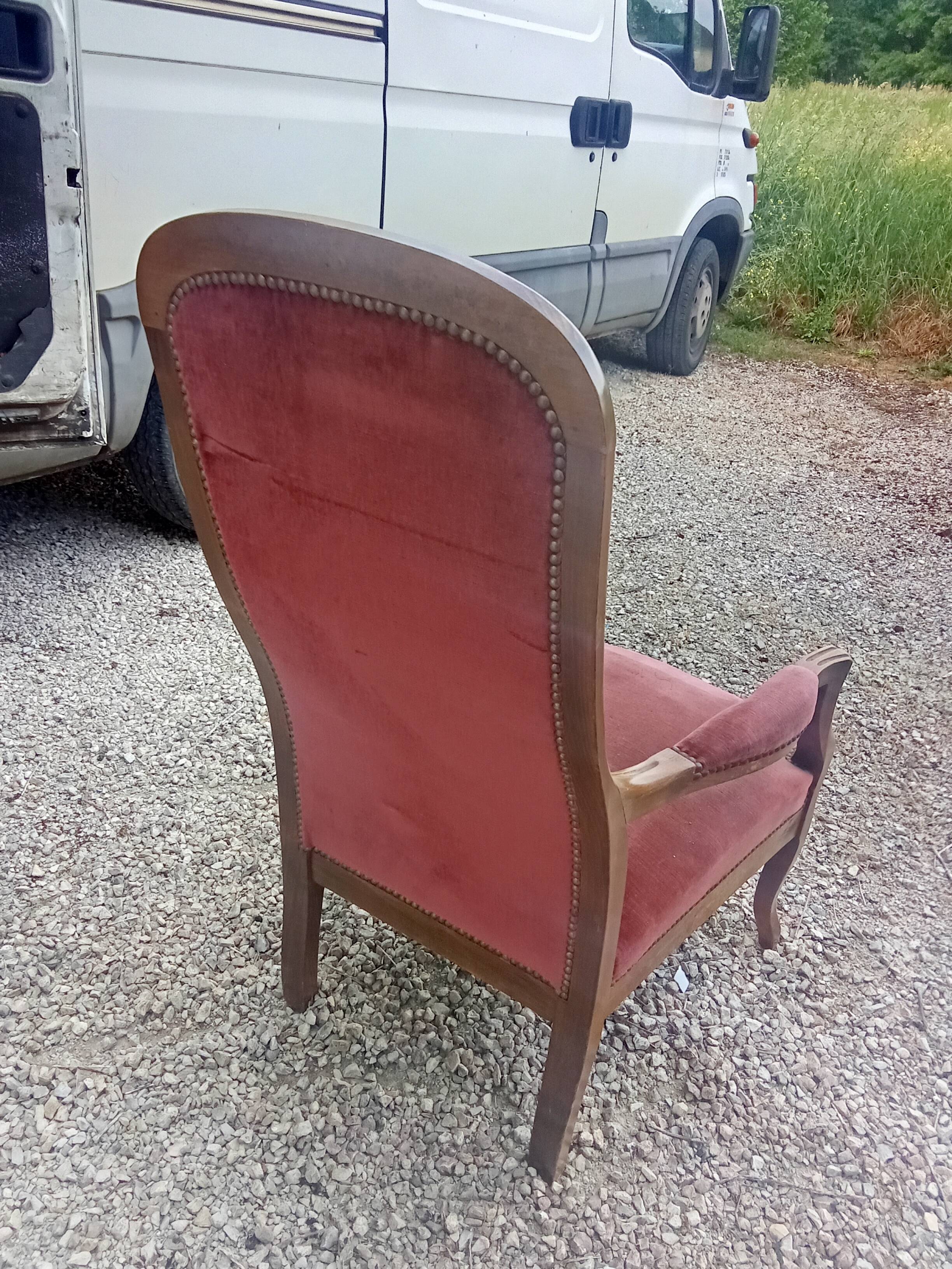 Fauteuil voltaire ancien.