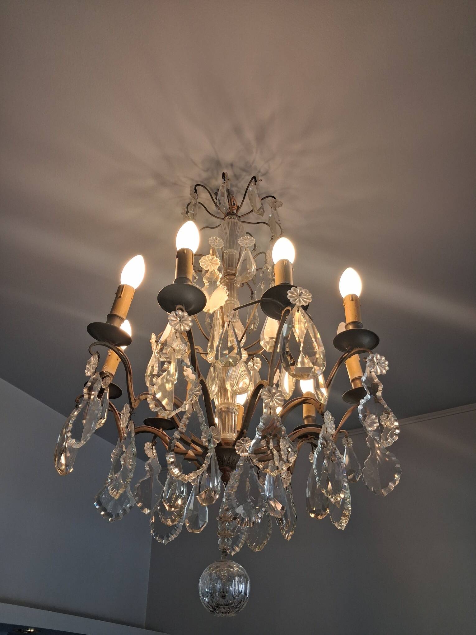 Bronze and crystal chandelier with 9 lights