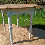 Antique patinated round table – wooden top