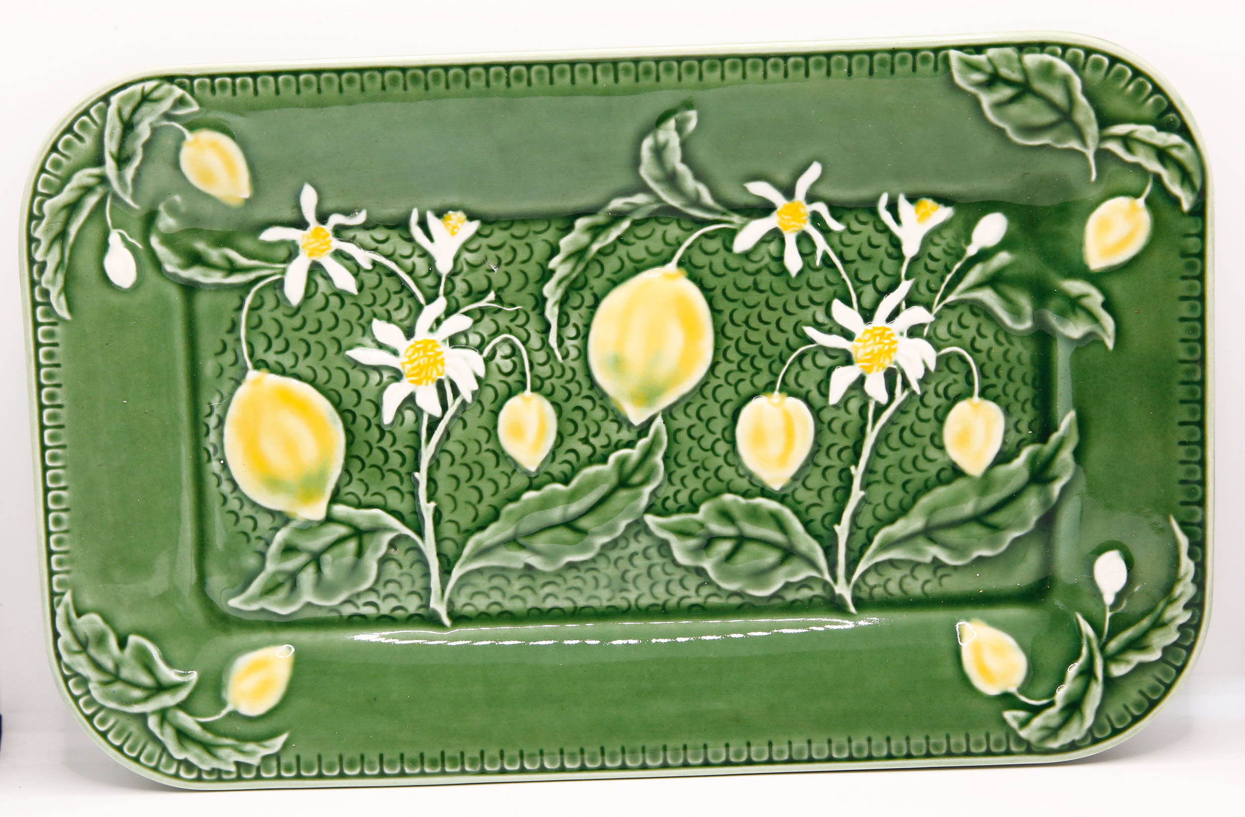 Rectangular dish in vintage lemon slip and made in France