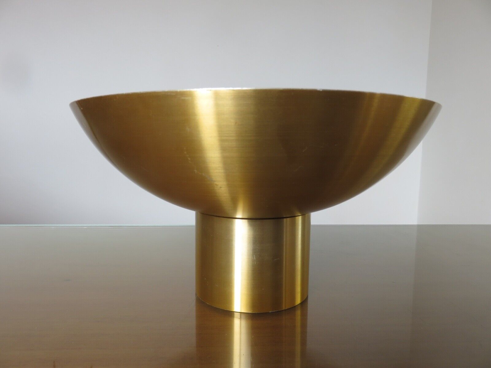 Table lamp in gilded aluminum edition sce 1970