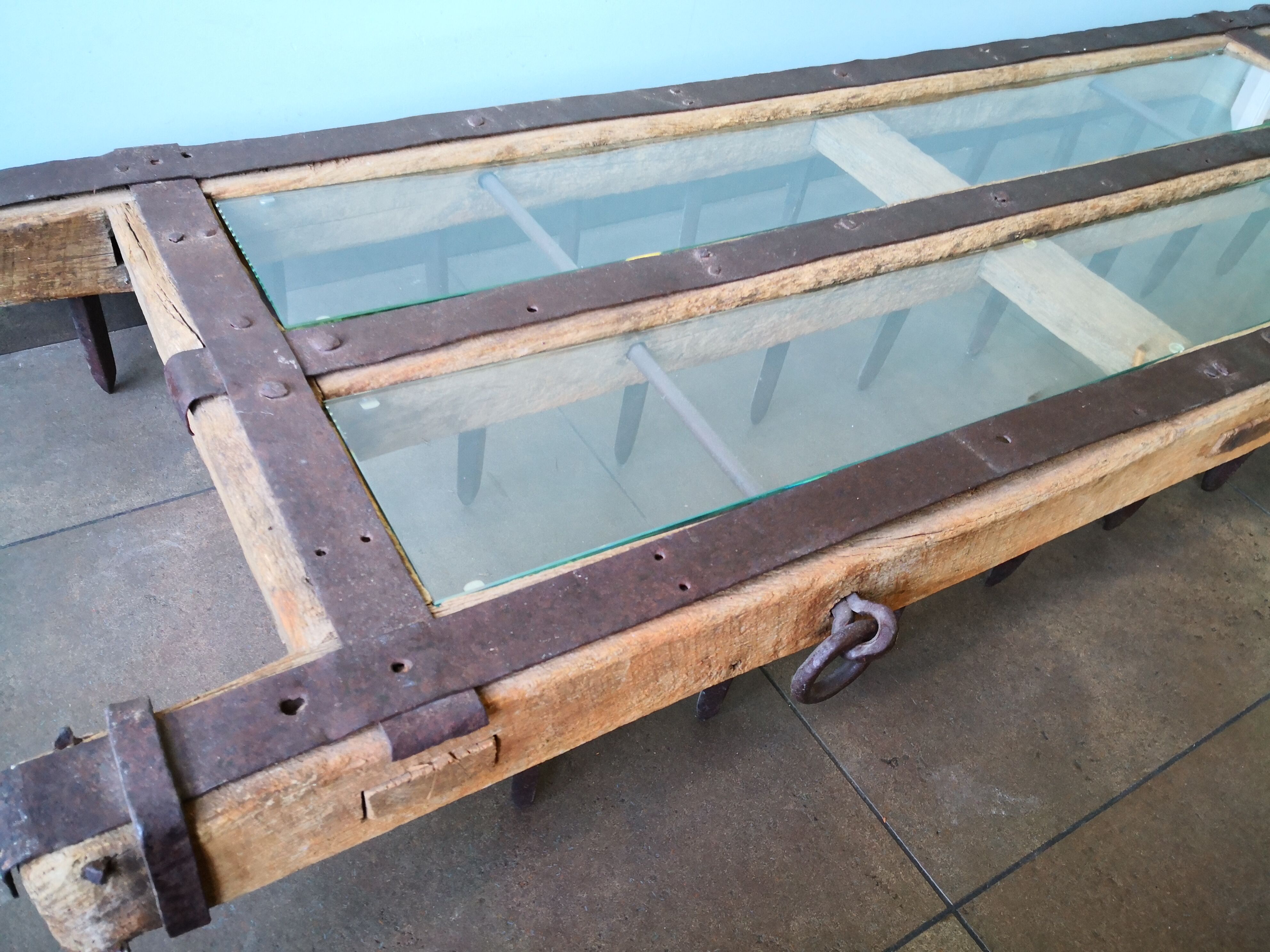 Table basse, herse agricole