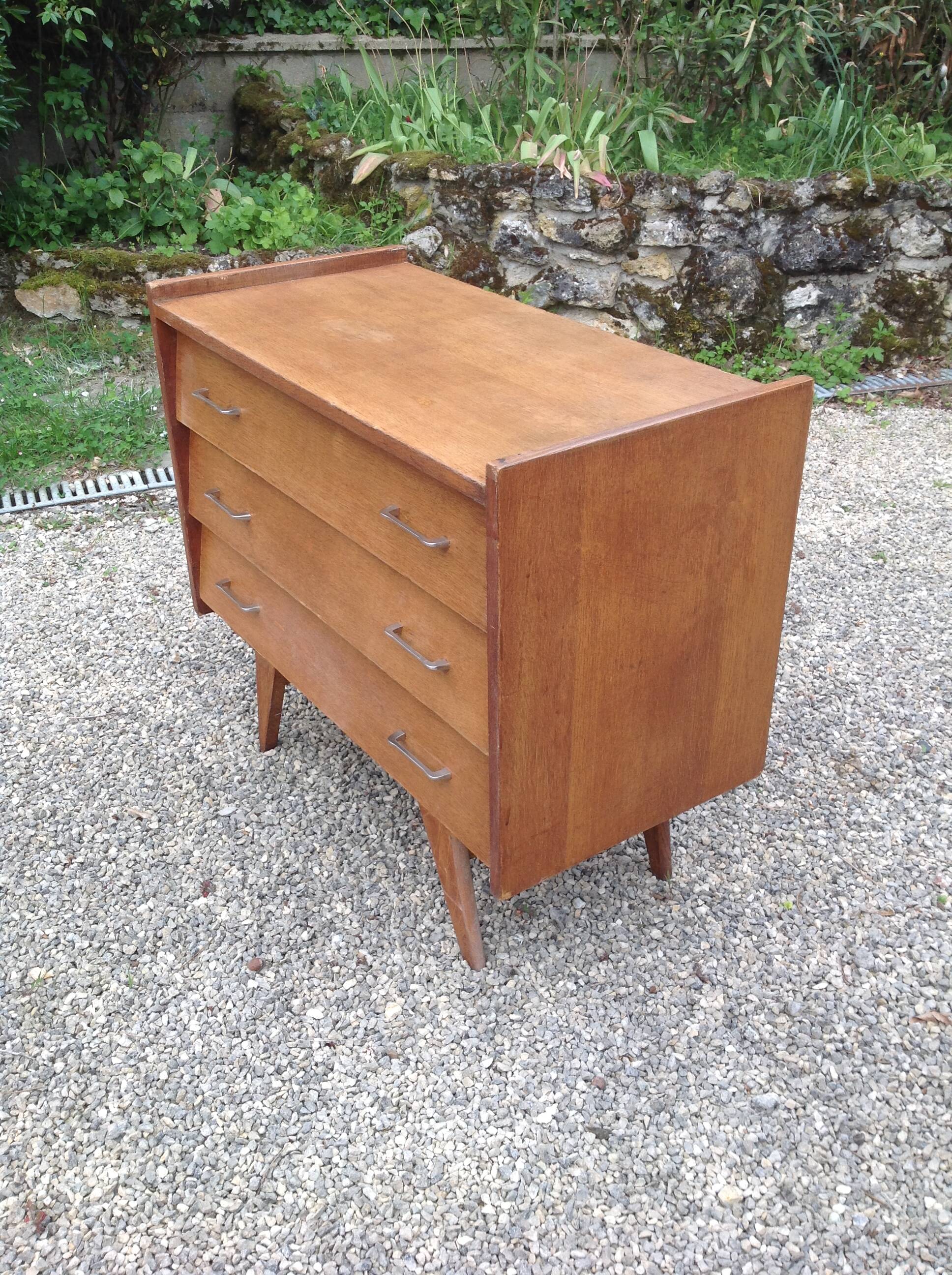 Vintage 1960s commode with compass legs.