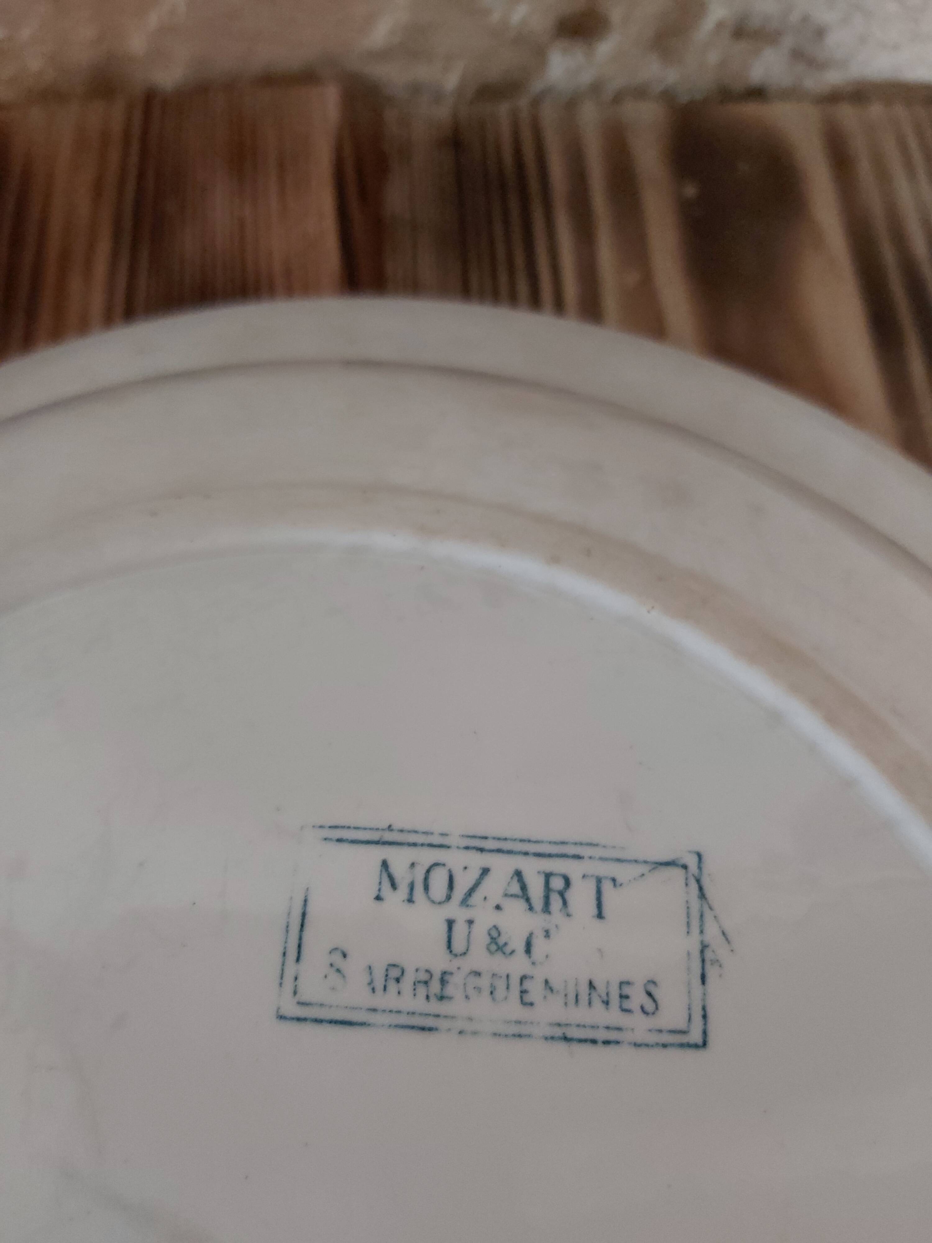 Hollow round dish Sarreguemines