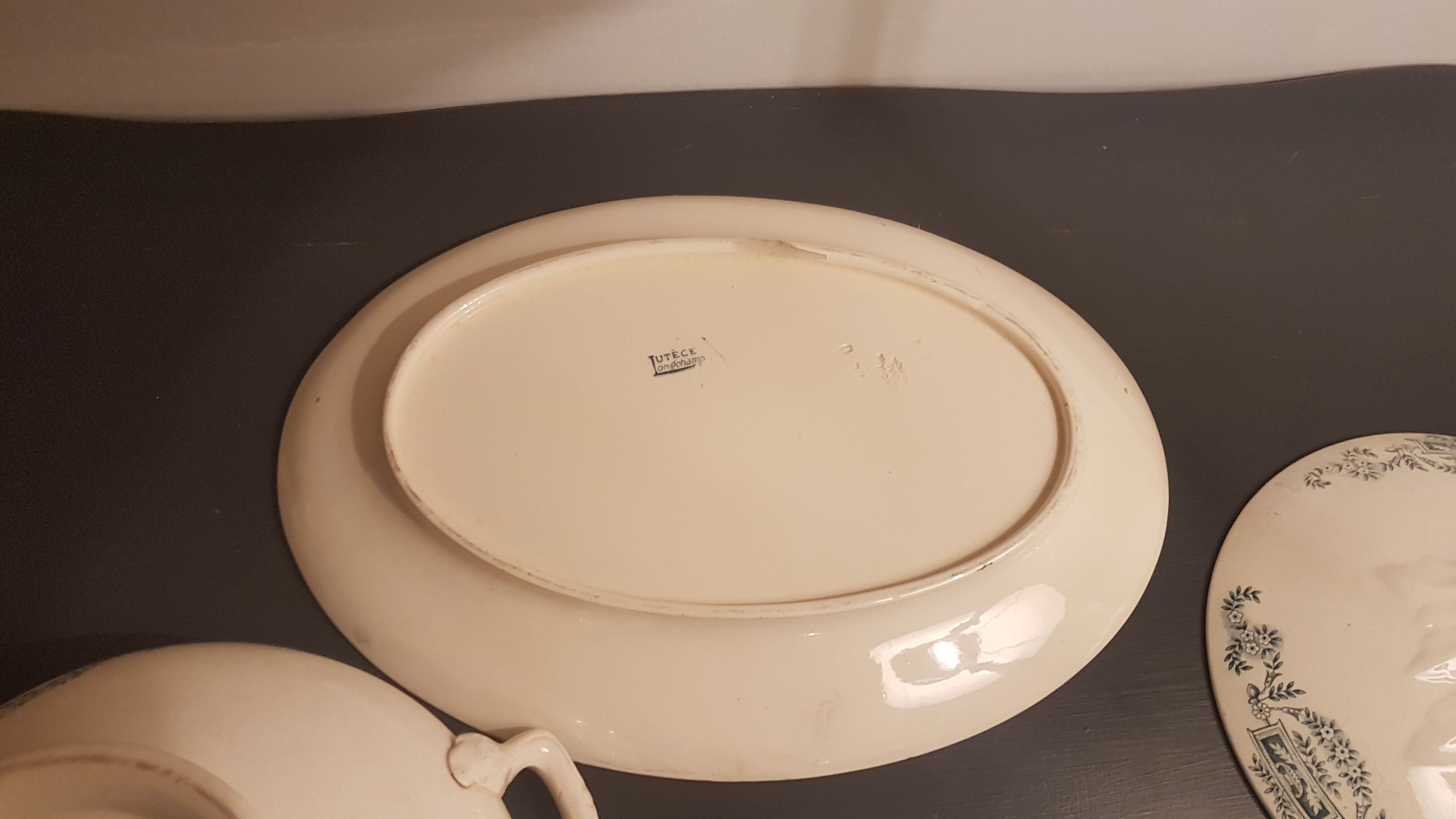 Soupière and her dish