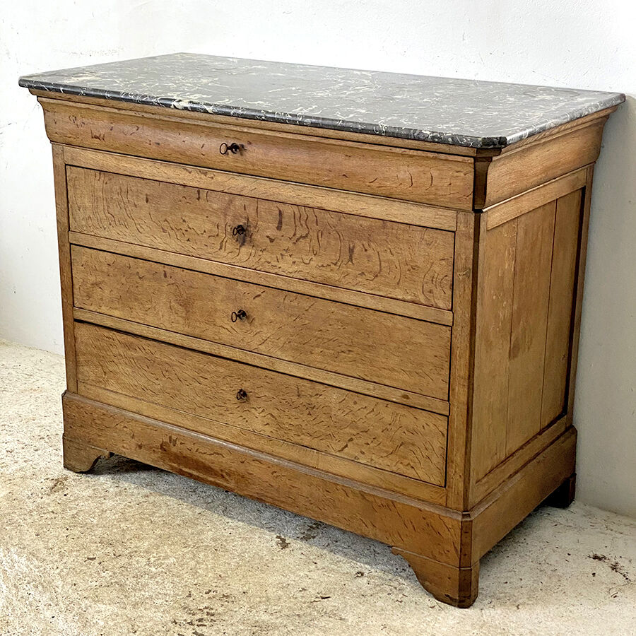 Louis Philippe nineteenth oak chest of drawers