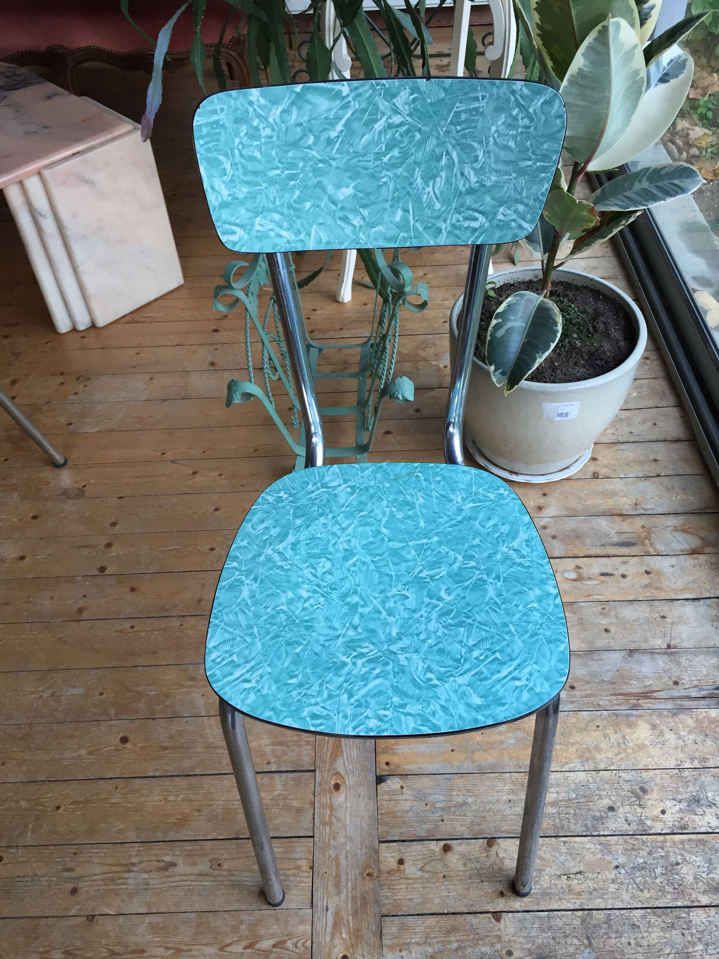 Formica vintage green table and opaline - 6 matching chairs