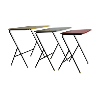 3 tables gigognes colorées, Pays-Bas années 1950