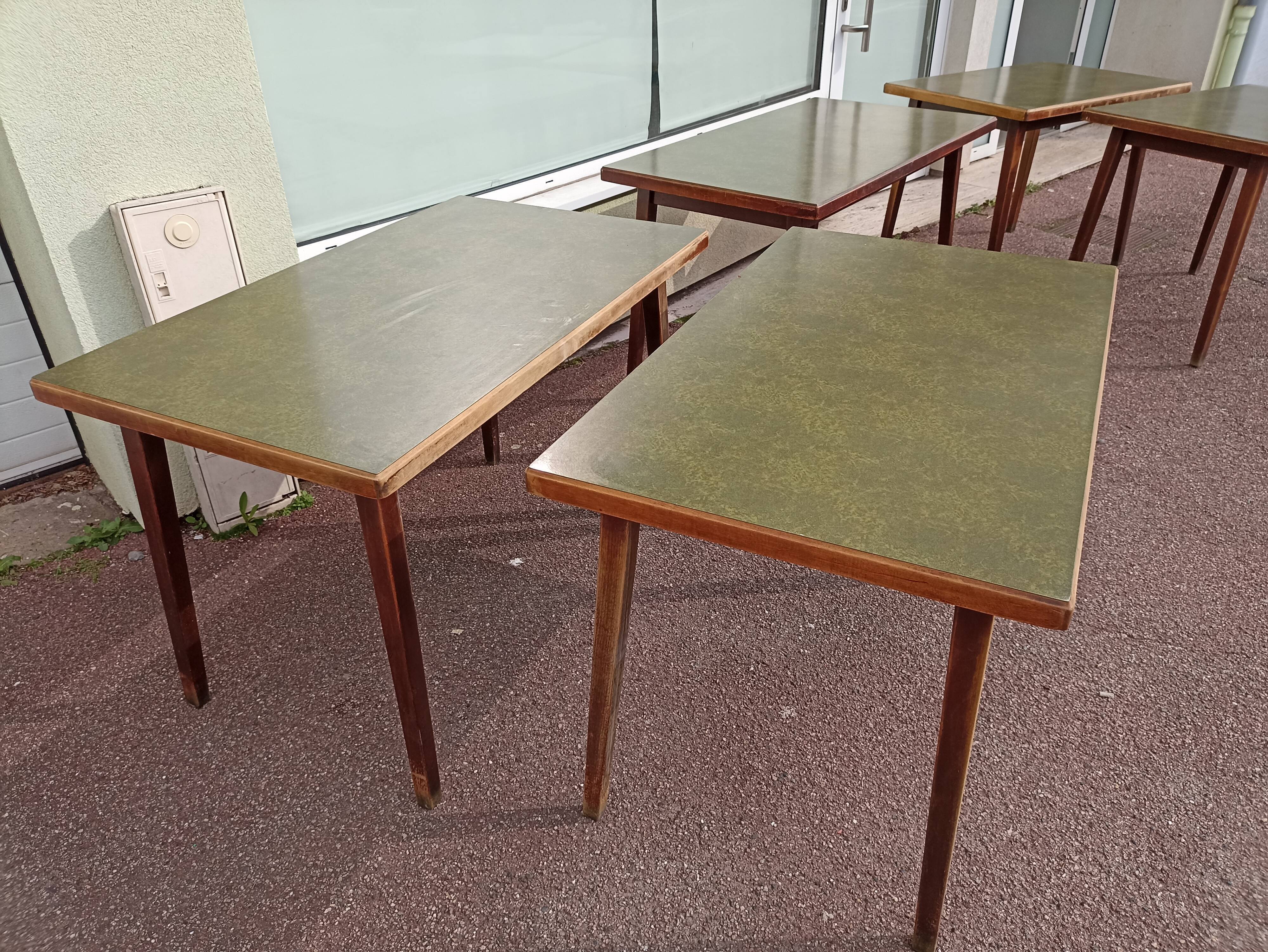 Set of 5 wooden and Formica bistro table