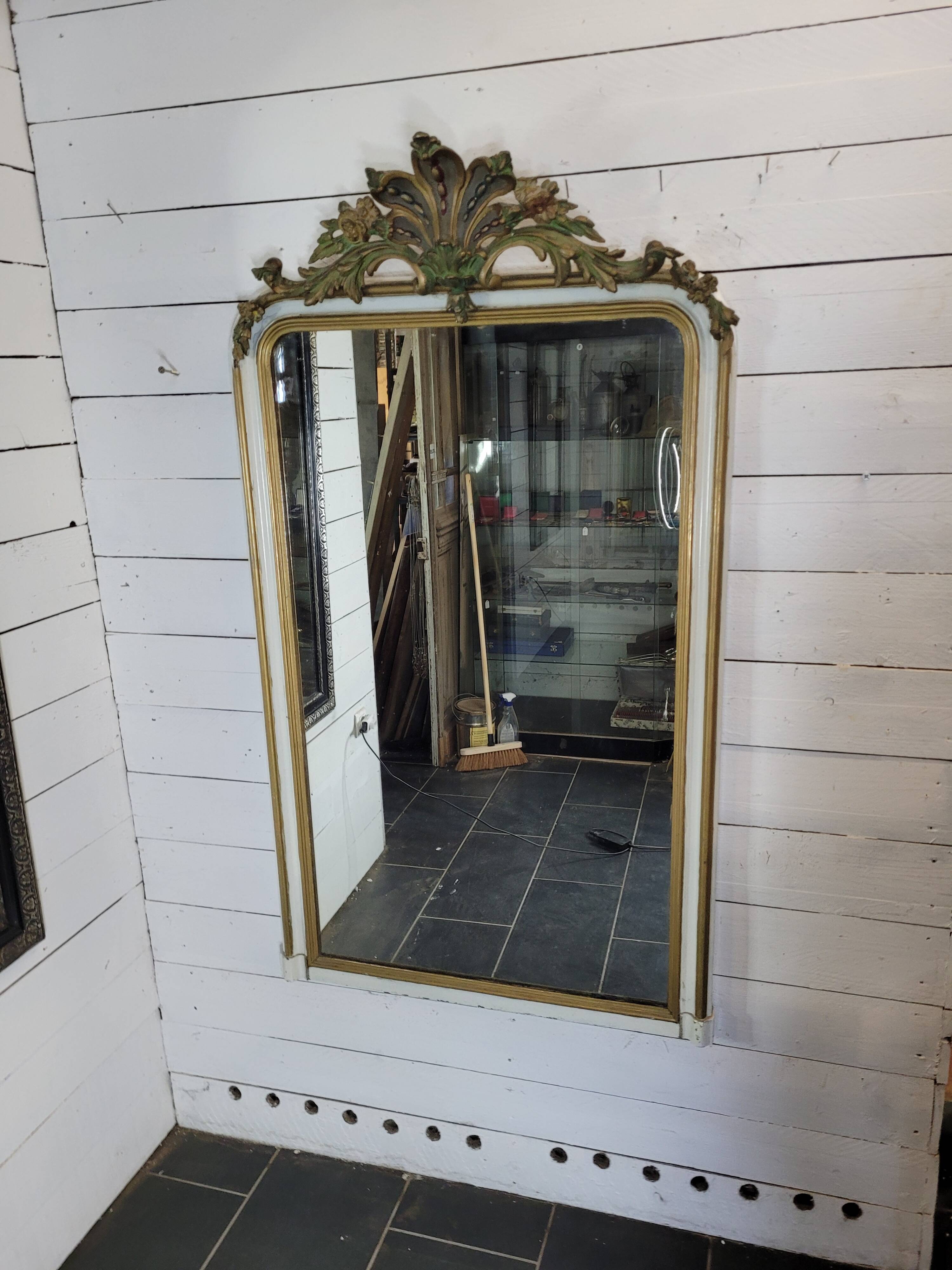 Old Louis XV style mirror with gold and white patina, 145×82cms