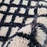 High quality Mrirt Moroccan rug with geometric design