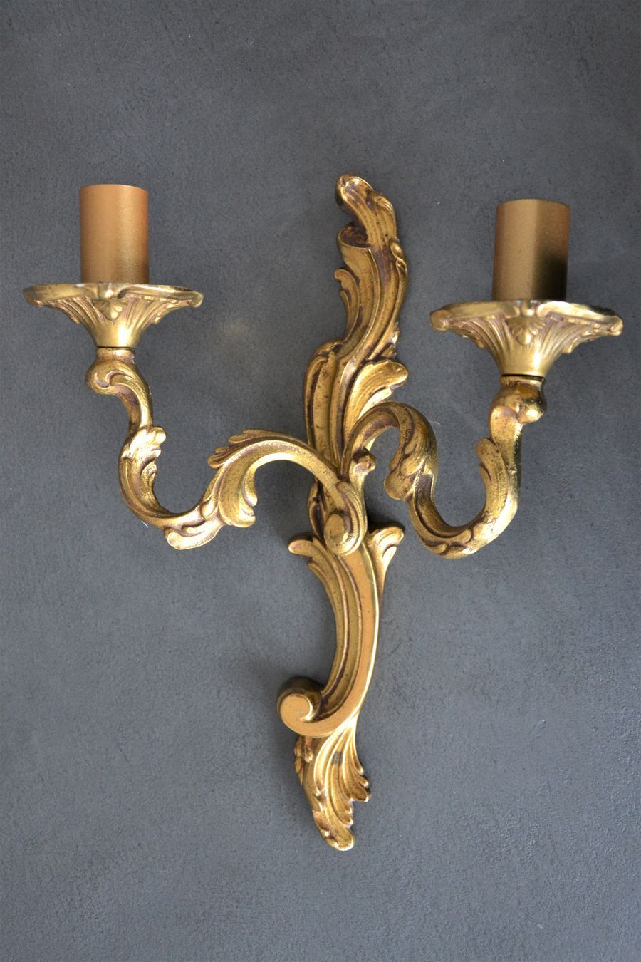 Wall lamp in twisted golden bronze baroque 2 lights