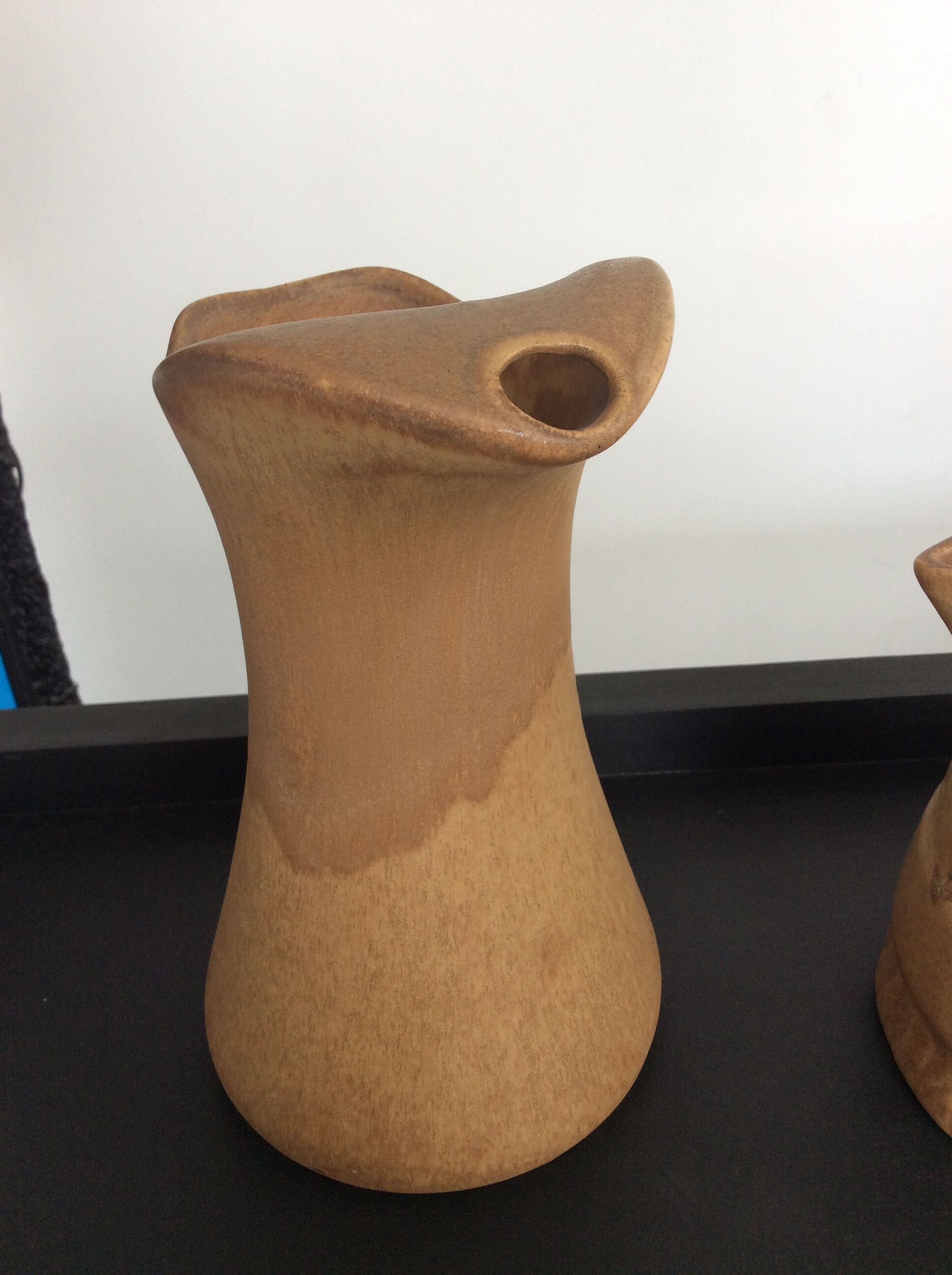 Series of 2 pitchers 1970