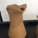 Series of 2 pitchers 1970