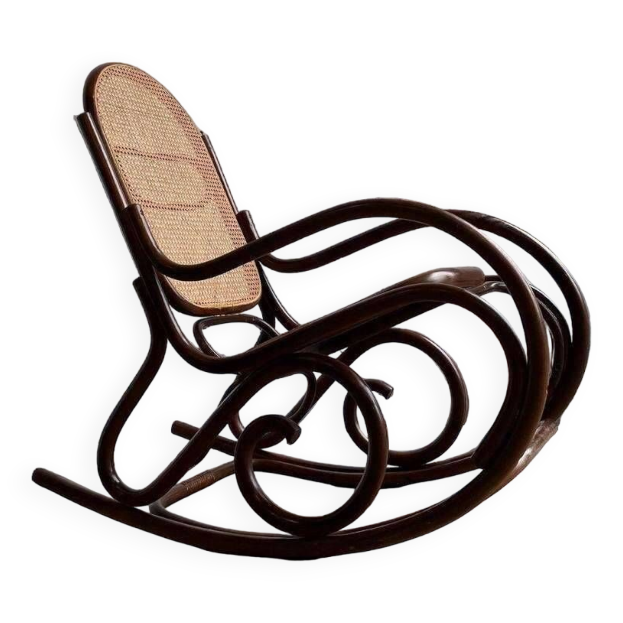 Fauteuil à bascule vintage en rotin