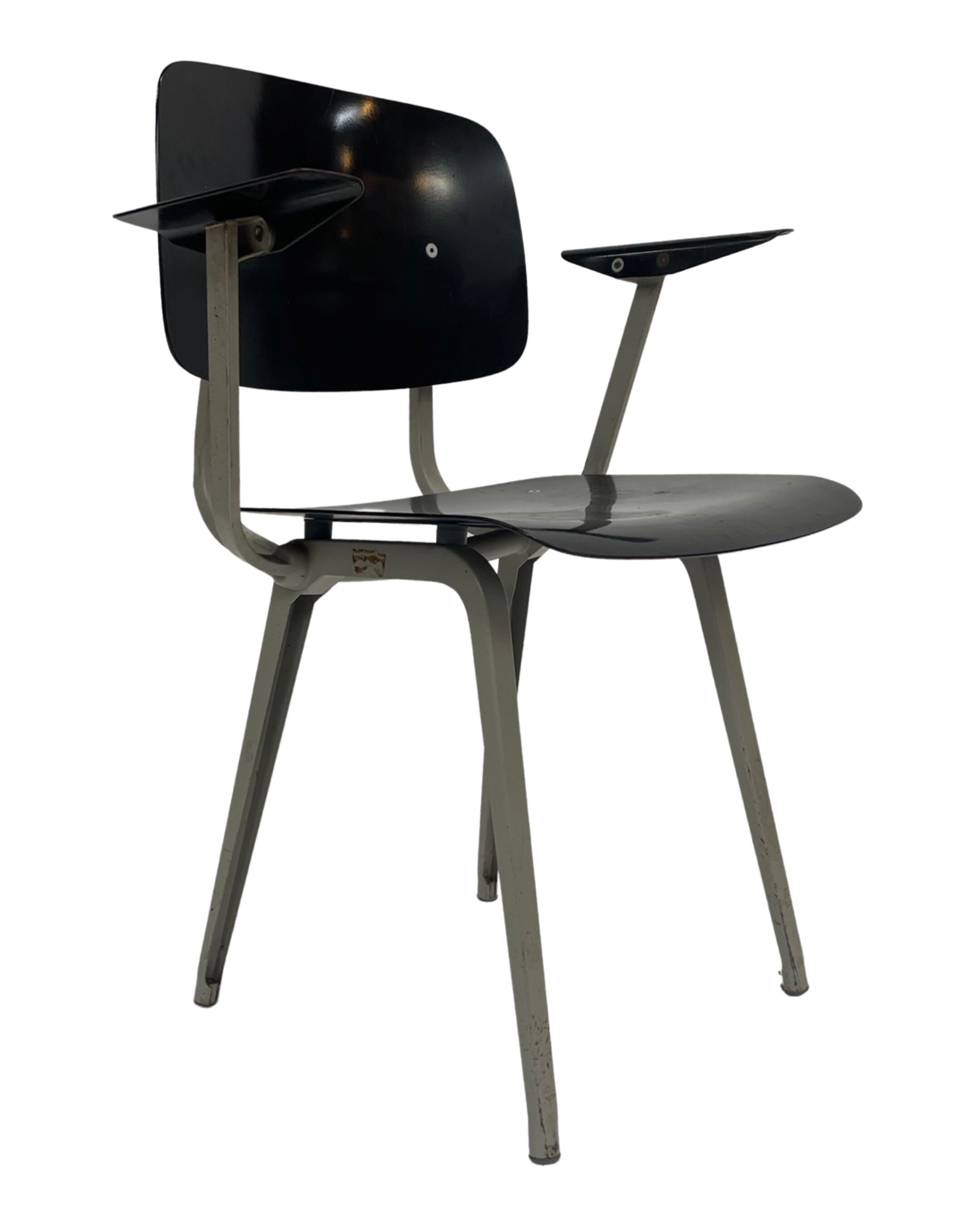 Friso Kramer Revolt arm chair for Ahrend de Cirkel 1953