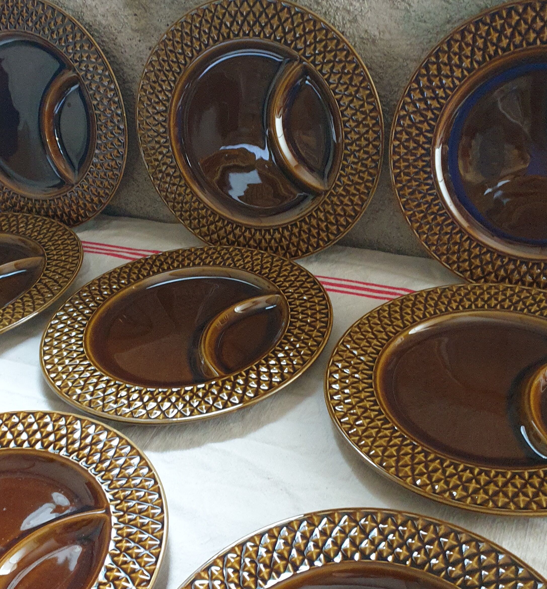 12 Digoin Saarguemines 70's compartment plates