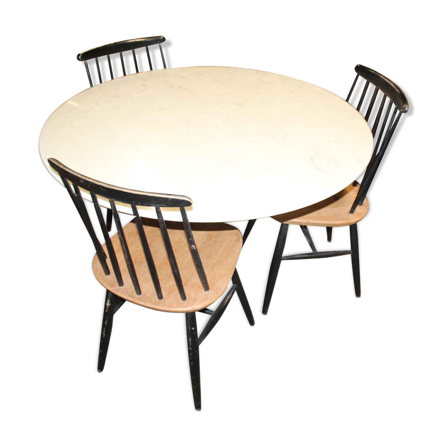 Marble round table and chairs