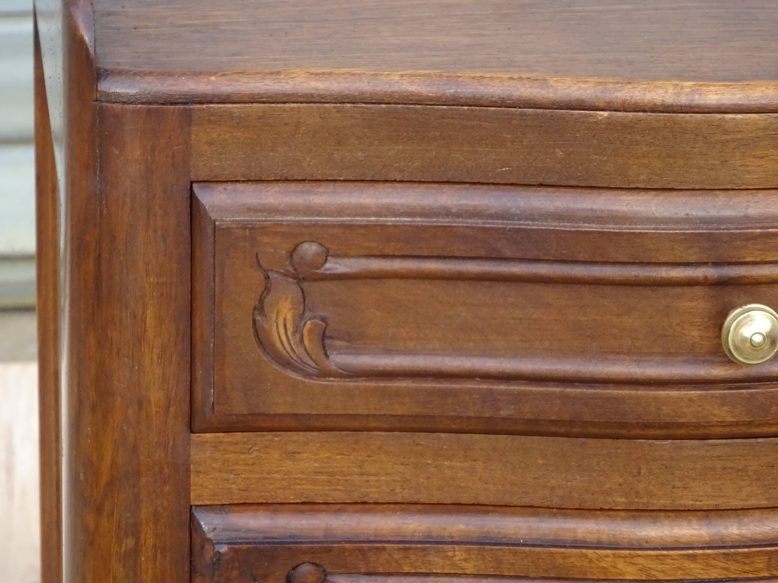 Louis XV bedside table, 3 drawers, bordered top