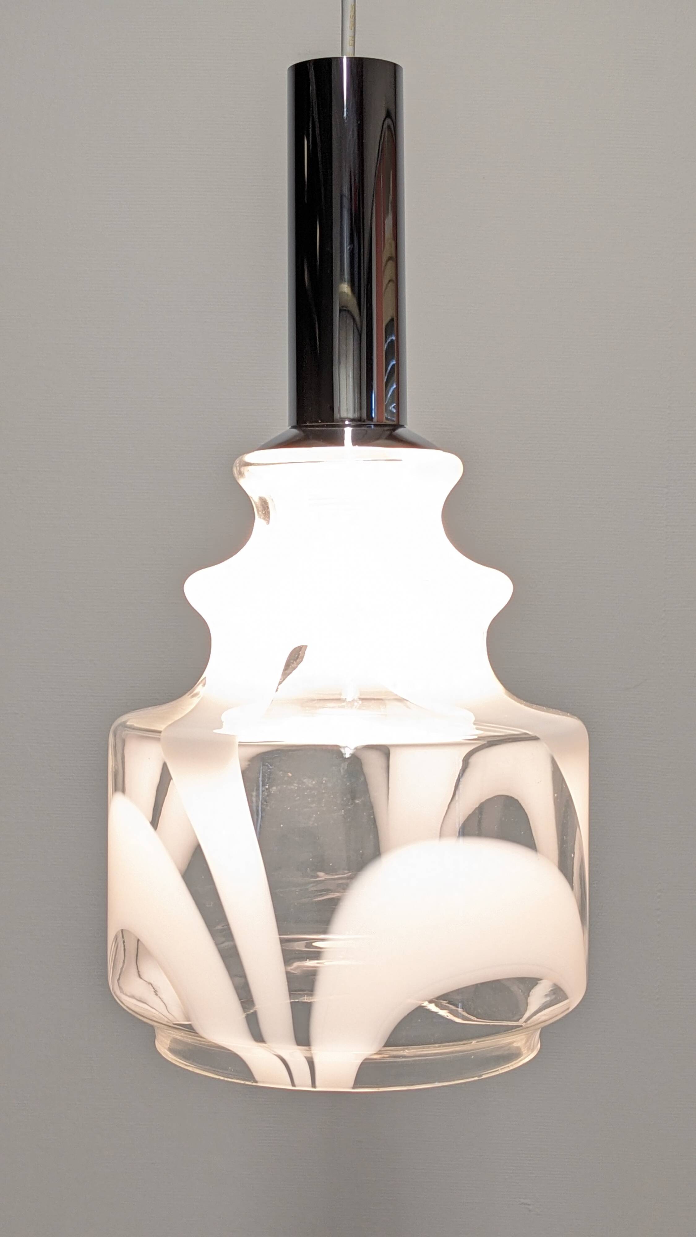 Murano white harlequin blown glass pendant light, Italy circa 1970