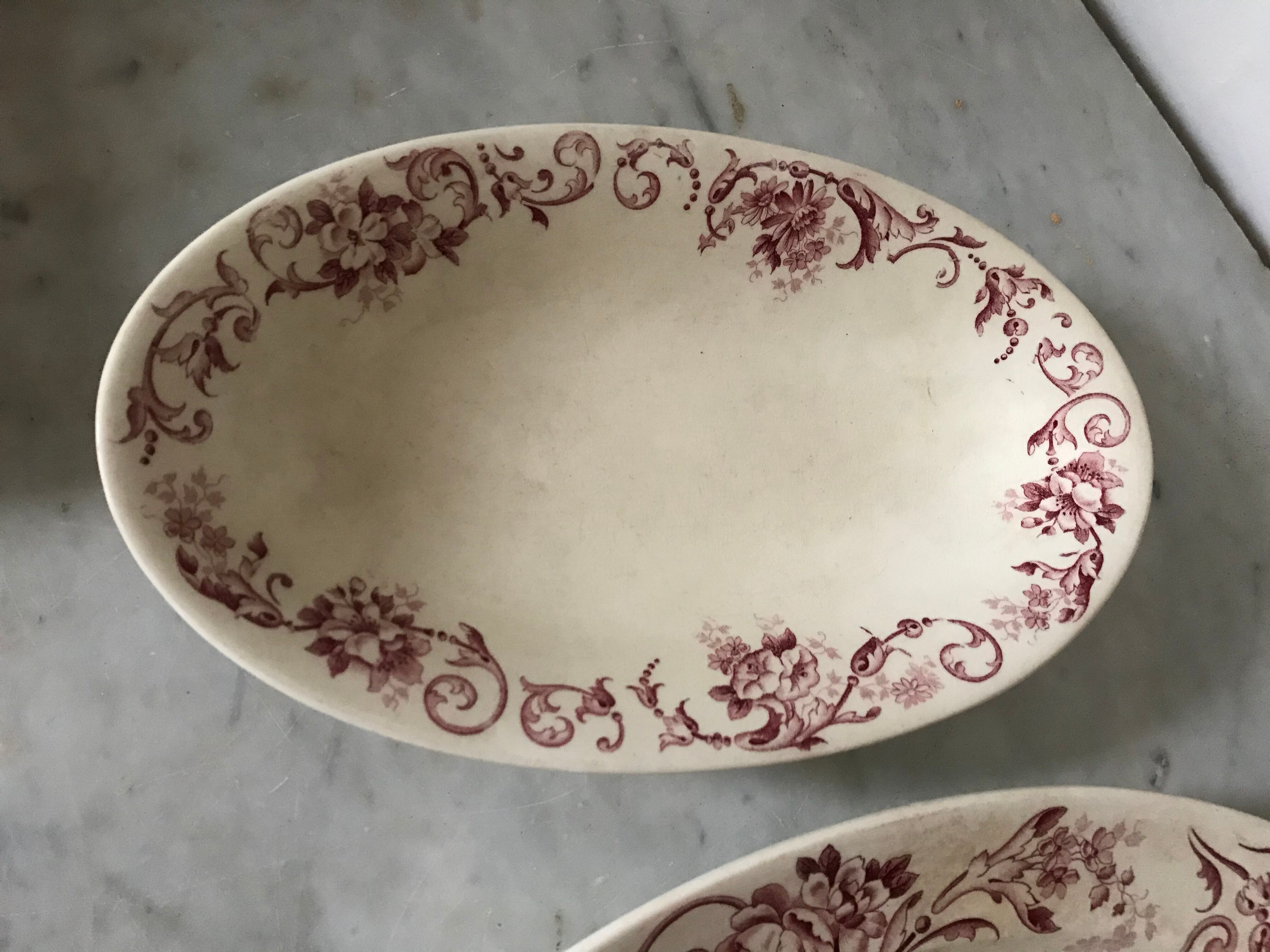 Plates iron earth from Moscow