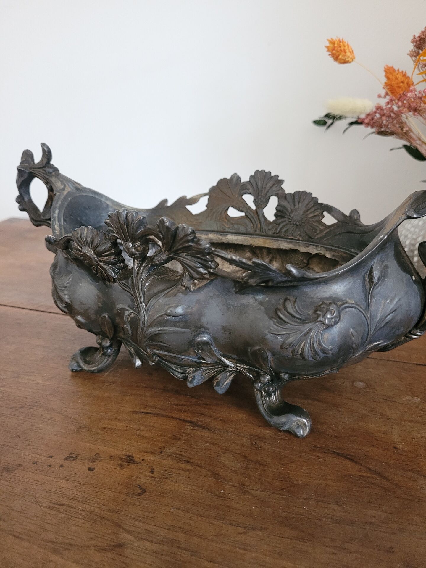 Jardinière, centre de table Rococo en régule