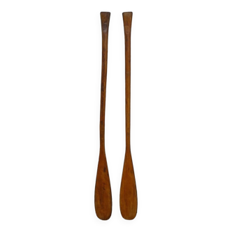 Paire de pagaies en bois