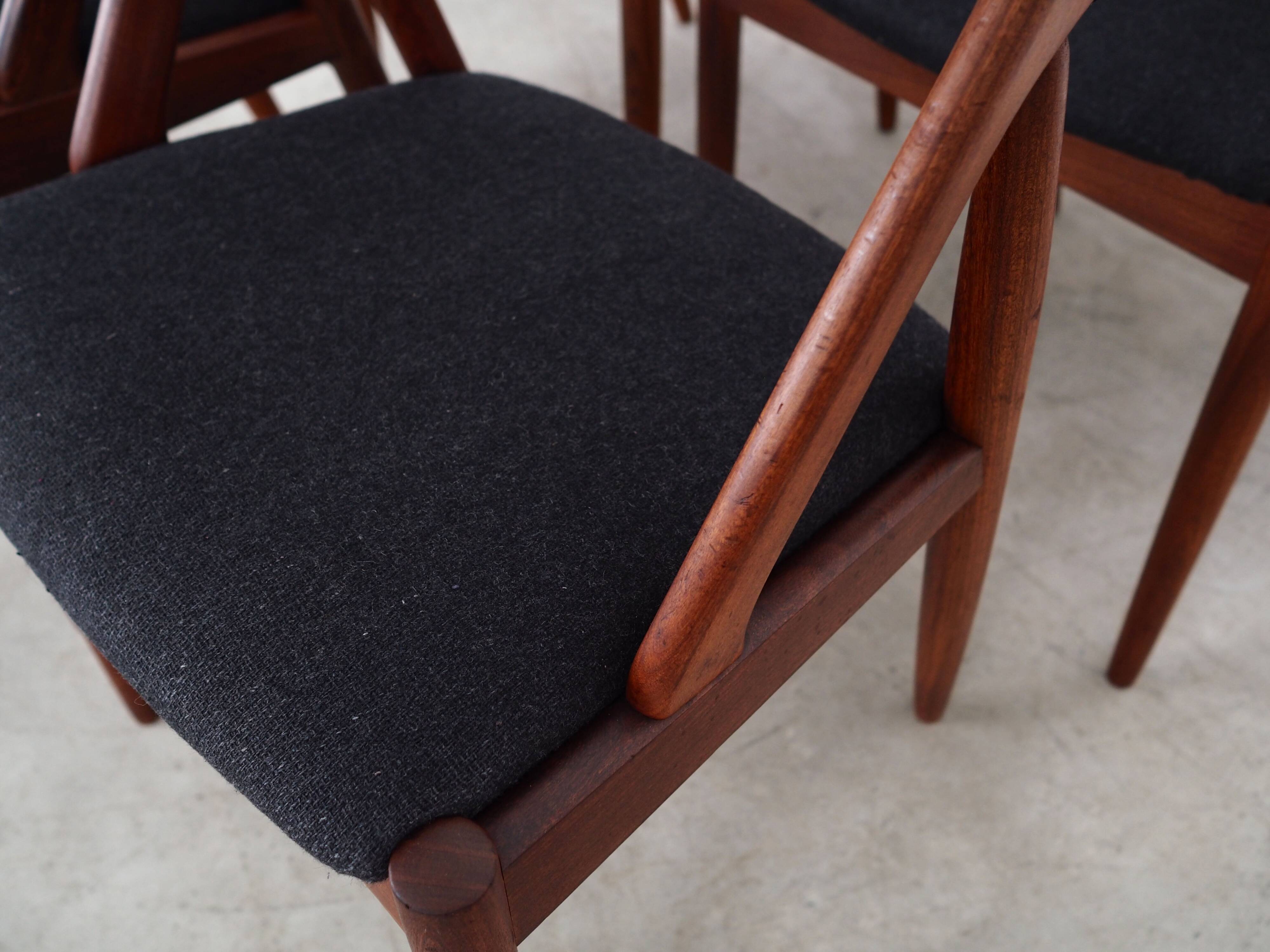 Ensemble de quatre chaises en teck, design danois, années 1970, designer : Kai Kristiansen