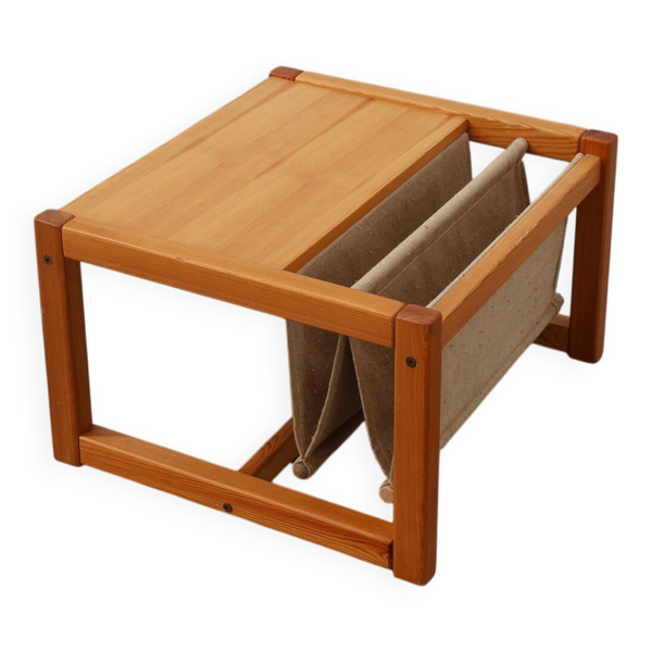 Table basse en pin et lin avec porte-revues par Karin Möbring, Suède